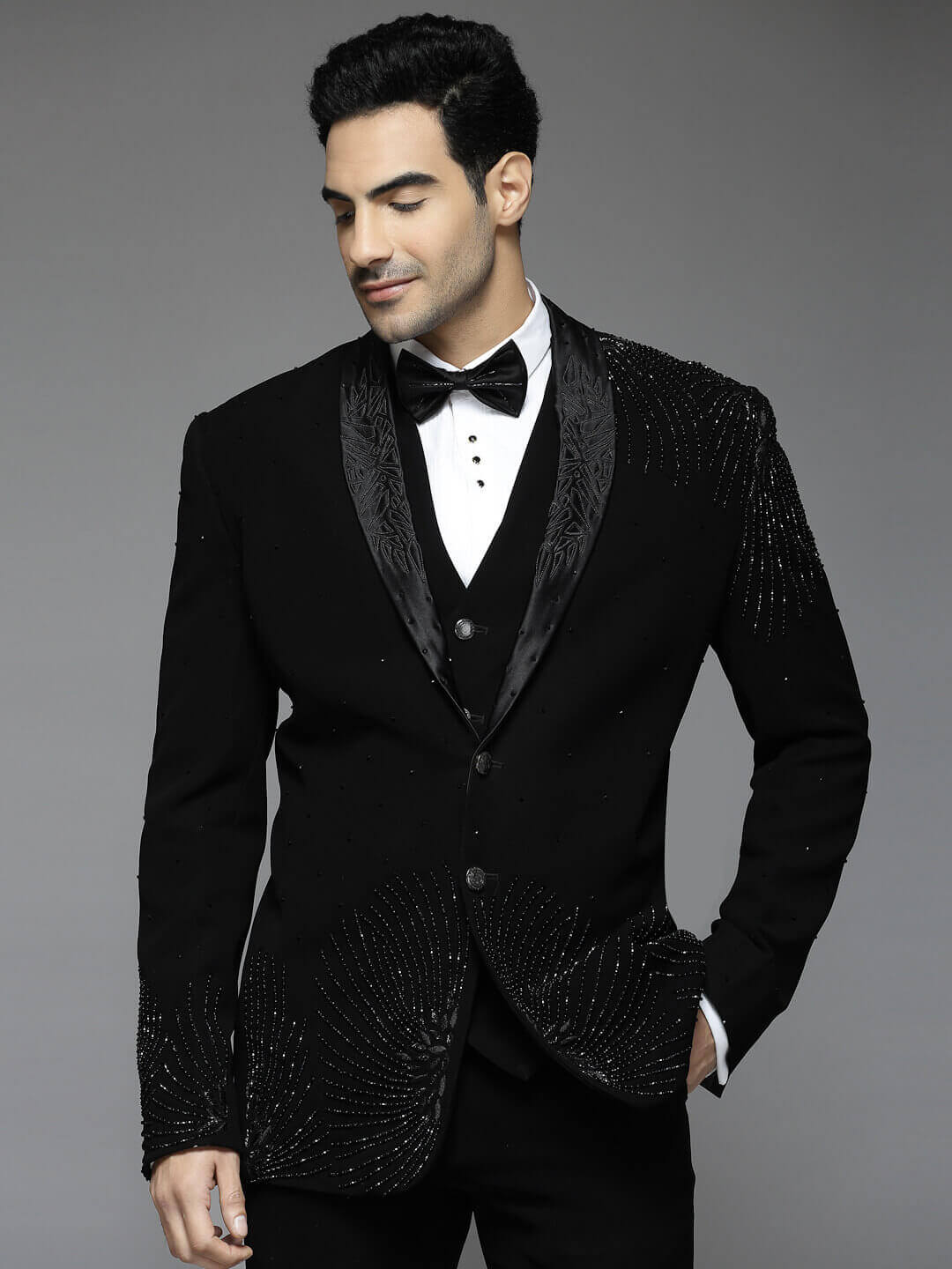 Black Heavy Work Pratha Designer 3 Piece Suit