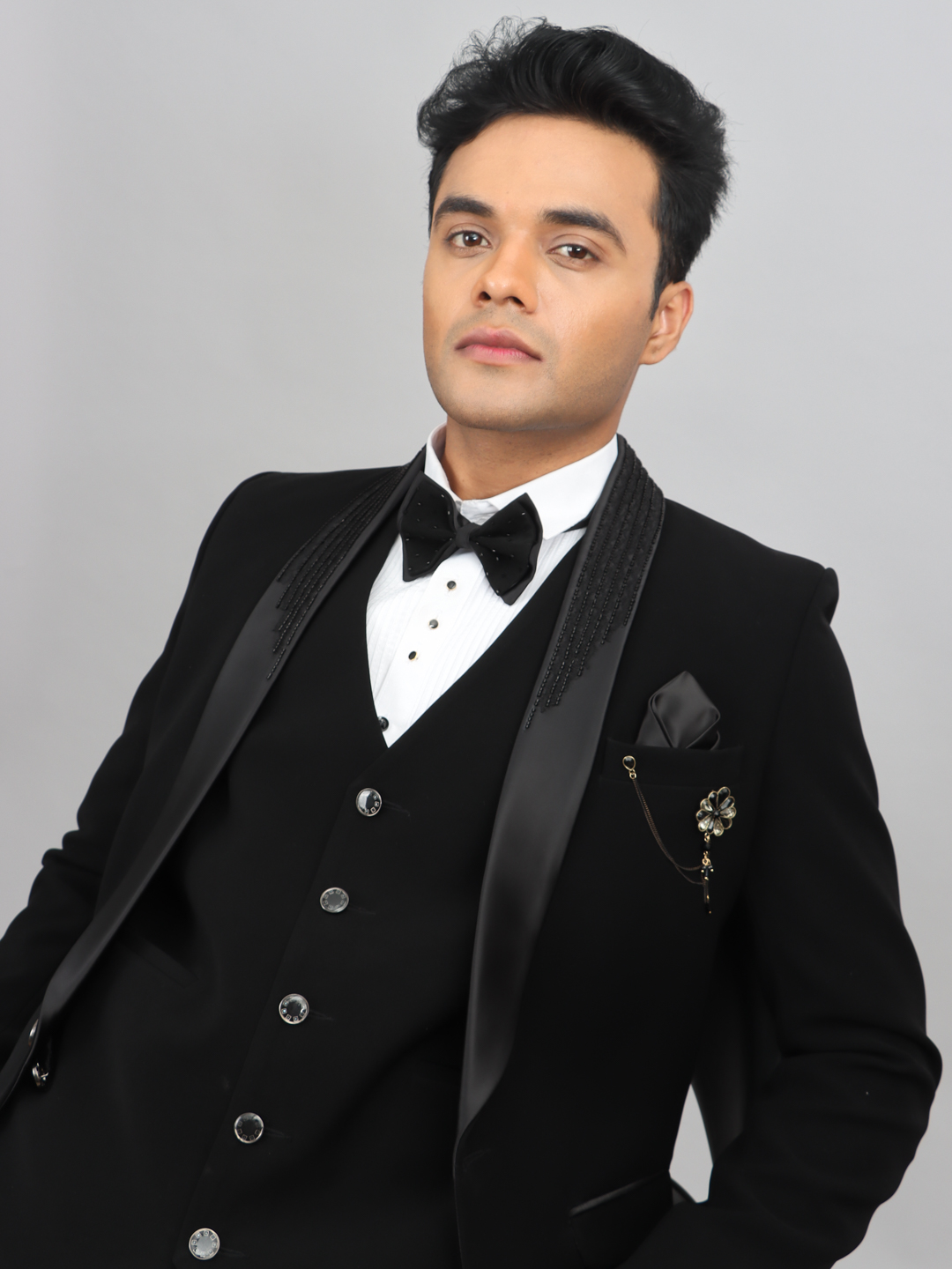Black Lapel Collar Embroidered 3 Piece Suit