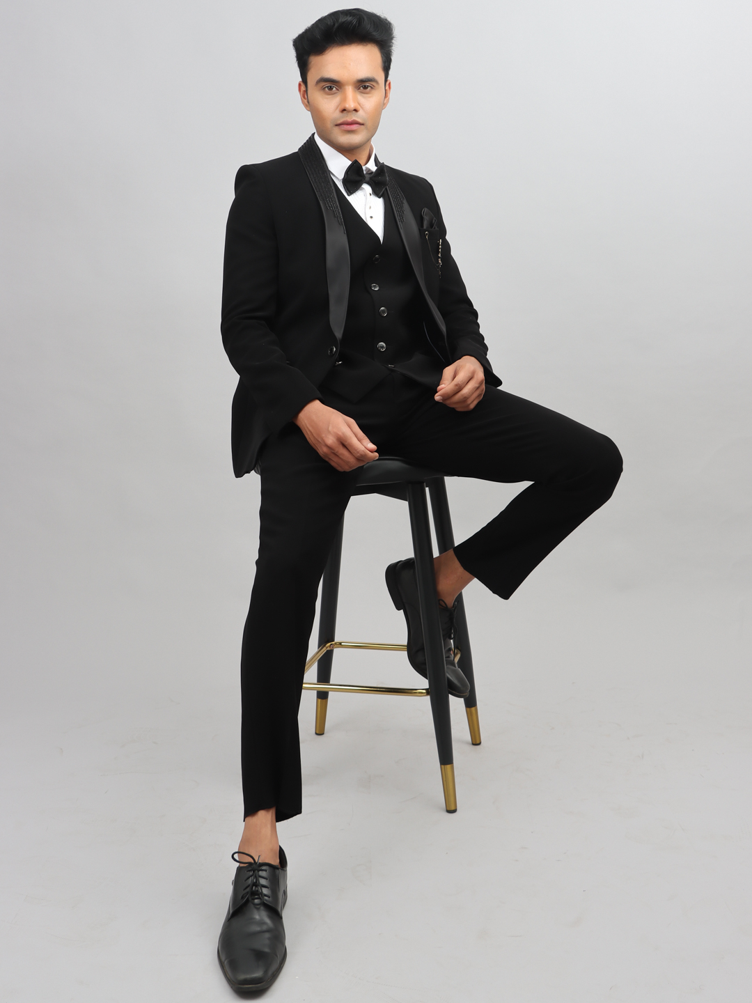Black Lapel Collar Embroidered 3 Piece Suit