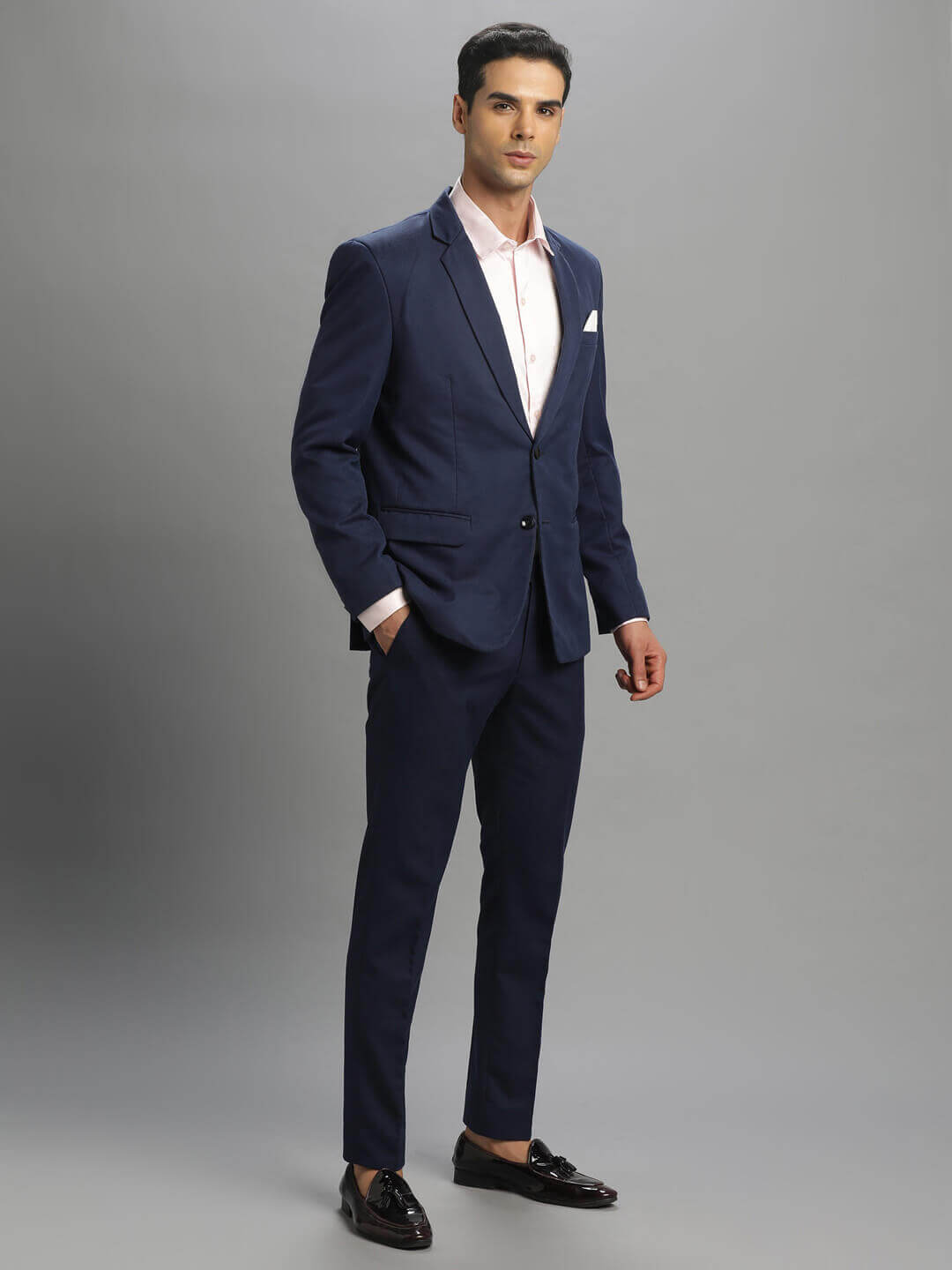 Candidmen: Navy Blue 2 Piece Suit