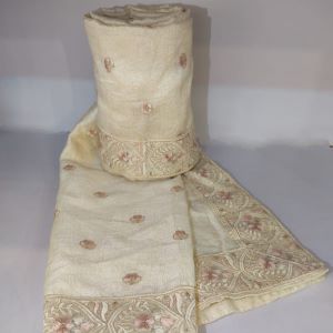 displaying image of Peach Flower Design Exuberant Dupatta