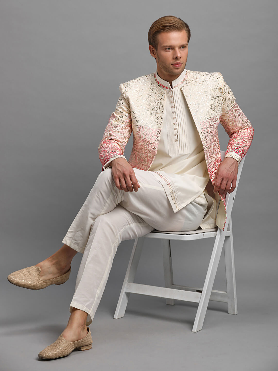 displaying image of Shaded Pink Embroidered Classy Jodhpuri