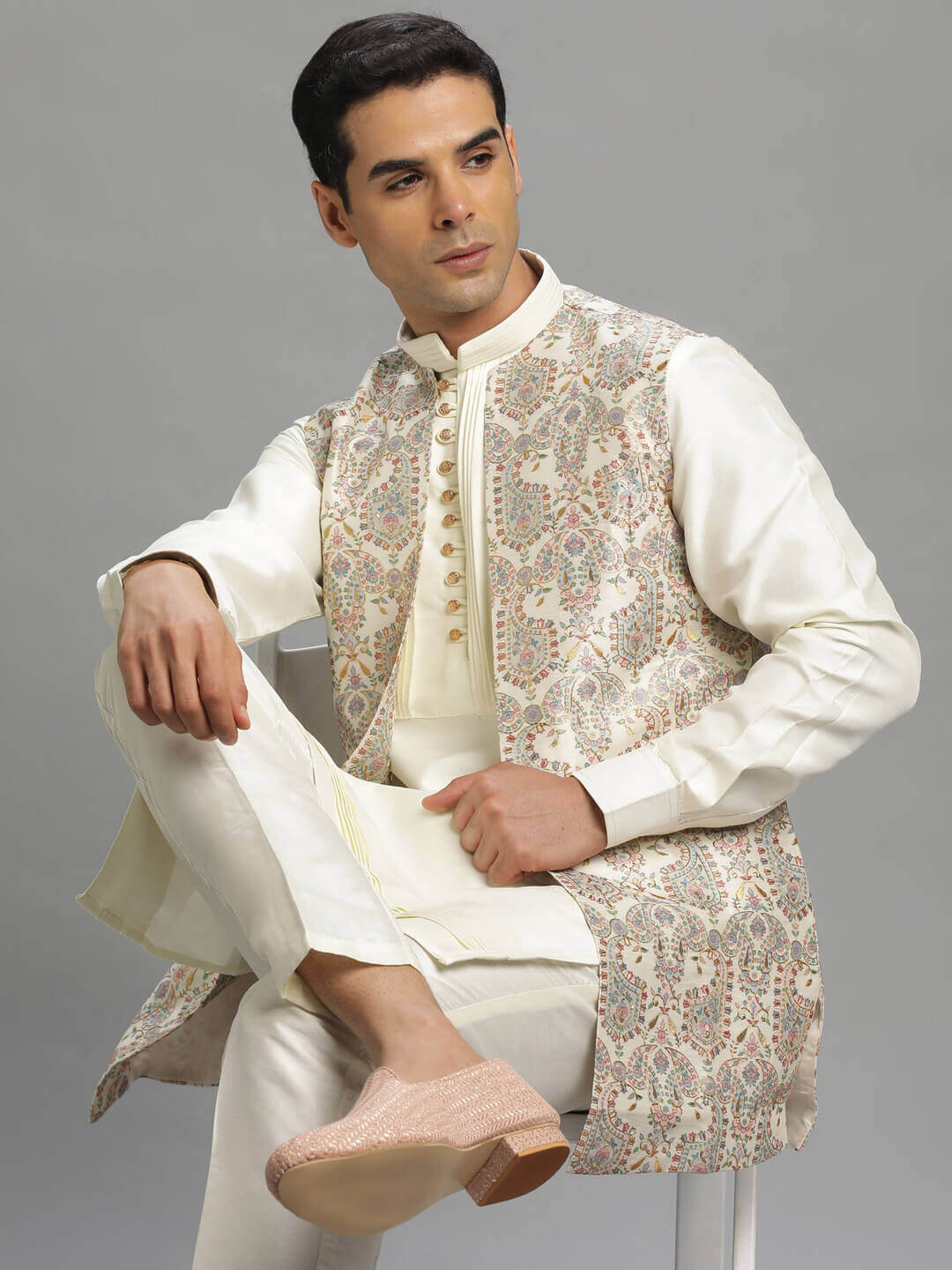 White Multi Floral Kurta Pyjama Bandi